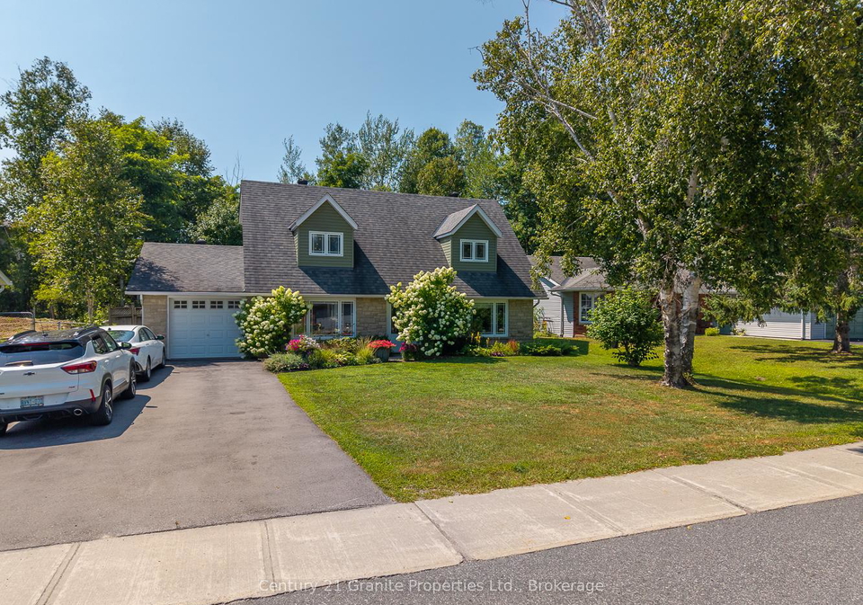 7-tudhope-street-parry-sound-ontario-x12463241