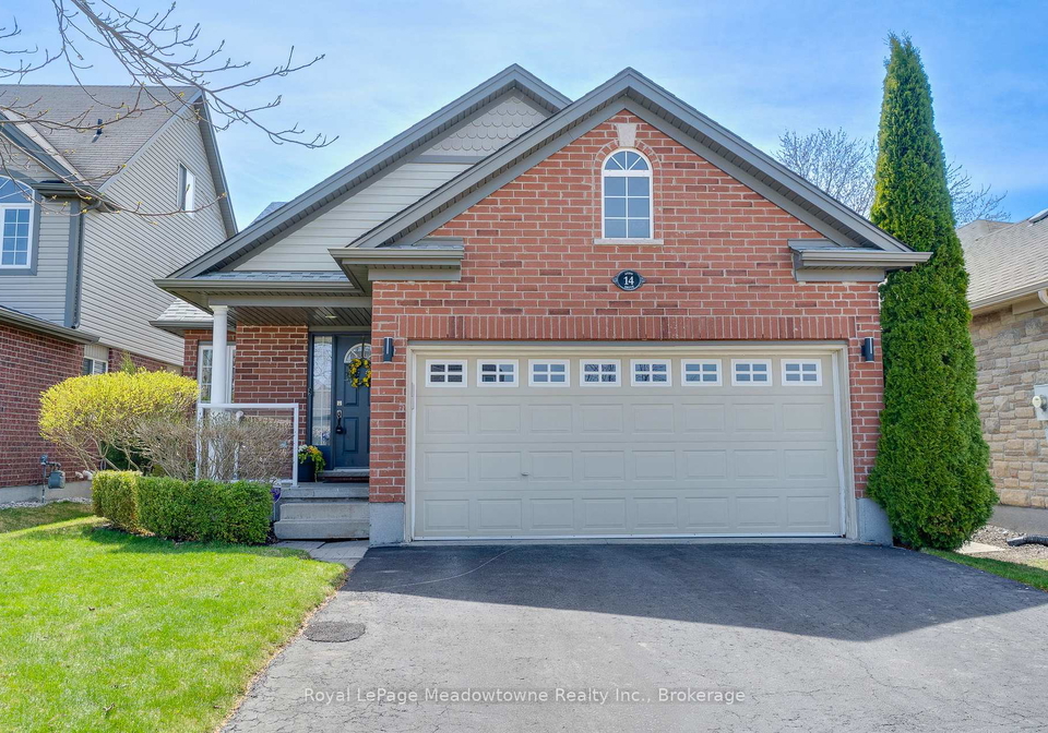 14-atto-drive-guelph-ontario-x12463311