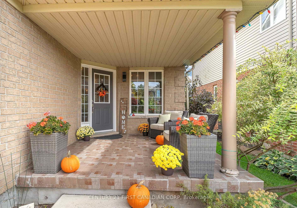 916-cresthaven-crescent-london-south-ontario-x12463556