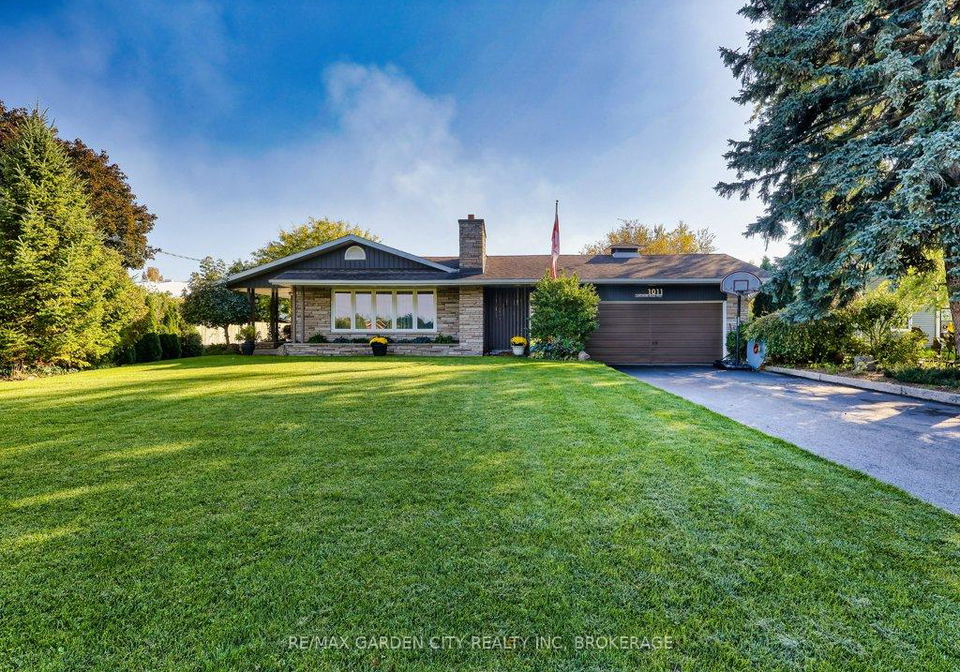 1011-lakeshore-road-w-st-catharines-ontario-x12463785