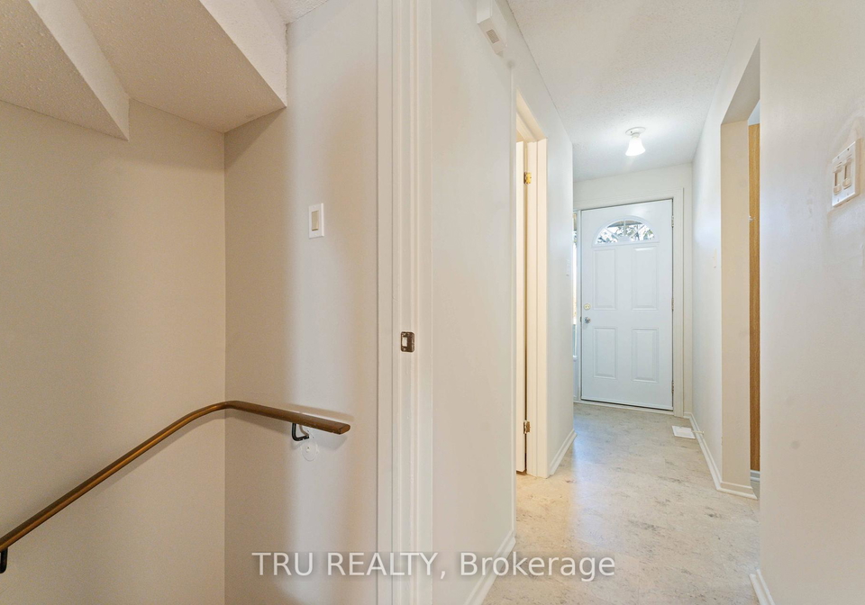 6406-bilberry-drive-ottawa-ontario-x12463847