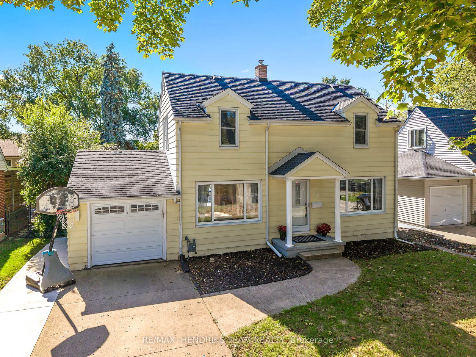 5-maplewood-drive-st-catharines-ontario-x12463914