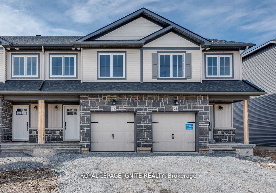 83-whitcomb-crescent-smiths-falls-ontario-x12464173