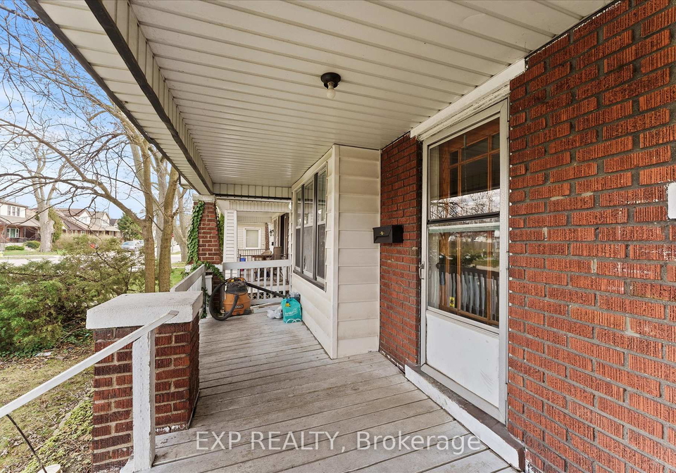 1427-bruce-avenue-windsor-ontario-x12464250