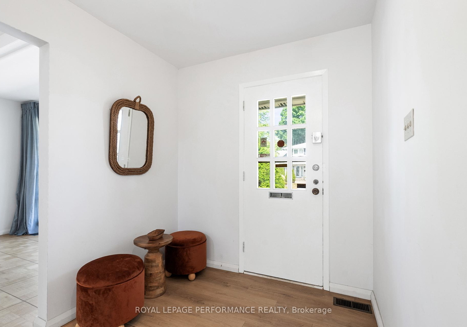 33-woodview-crescent-ottawa-ontario-x12464439