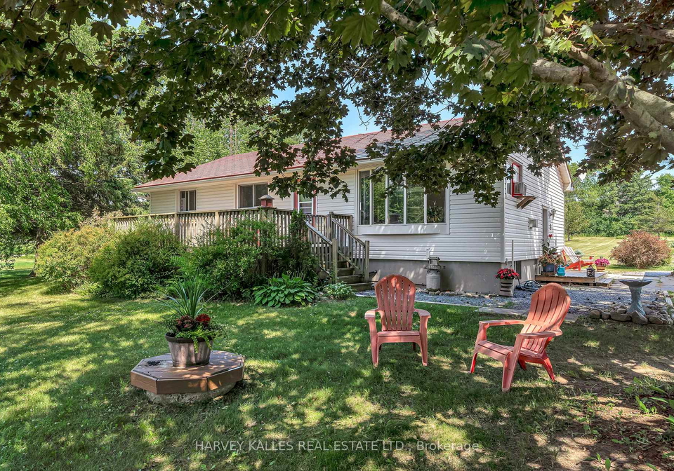 17-kleinsteuber-park-road-prince-edward-county-ontario-x12464617