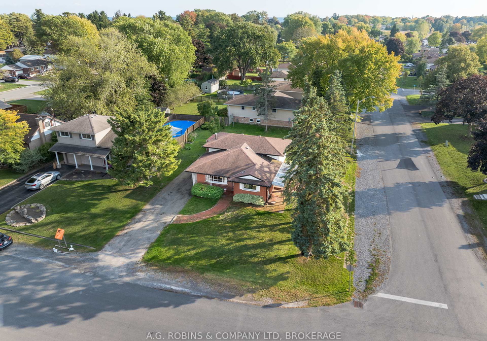 678-sugarloaf-street-port-colborne-ontario-x12464687
