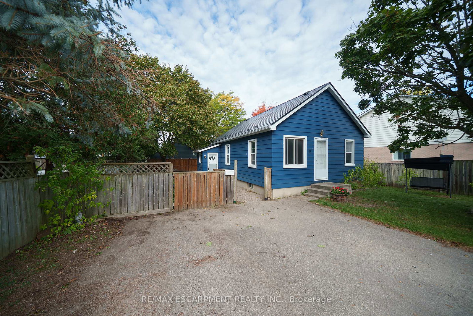 11-newcastle-street-brantford-ontario-x12464778