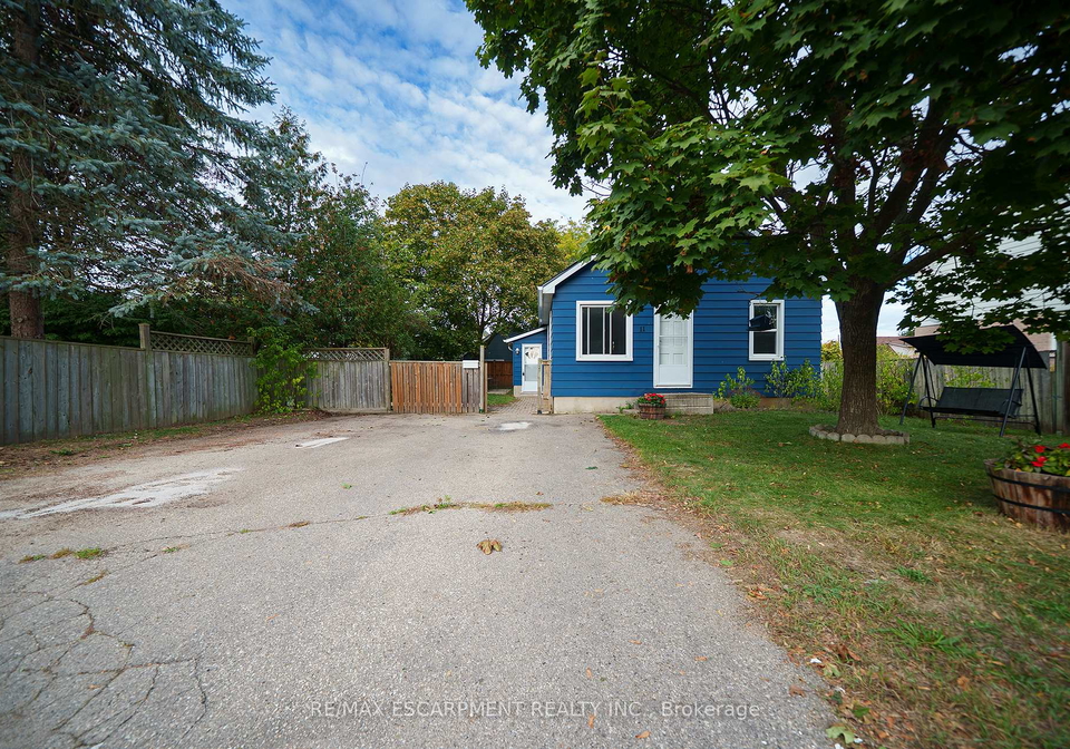 11-newcastle-street-brantford-ontario-x12464778