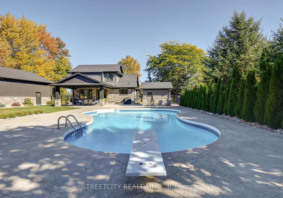 10425-talbotville-gore-road-southwold-ontario-x12464937