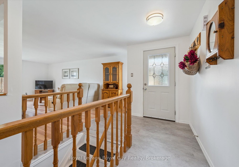 289-strathallan-street-centre-wellington-ontario-x12464991