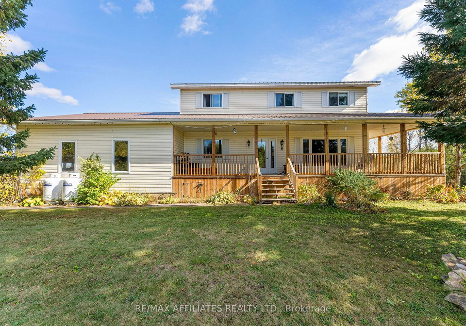 817-code-drive-montague-ontario-x12465137