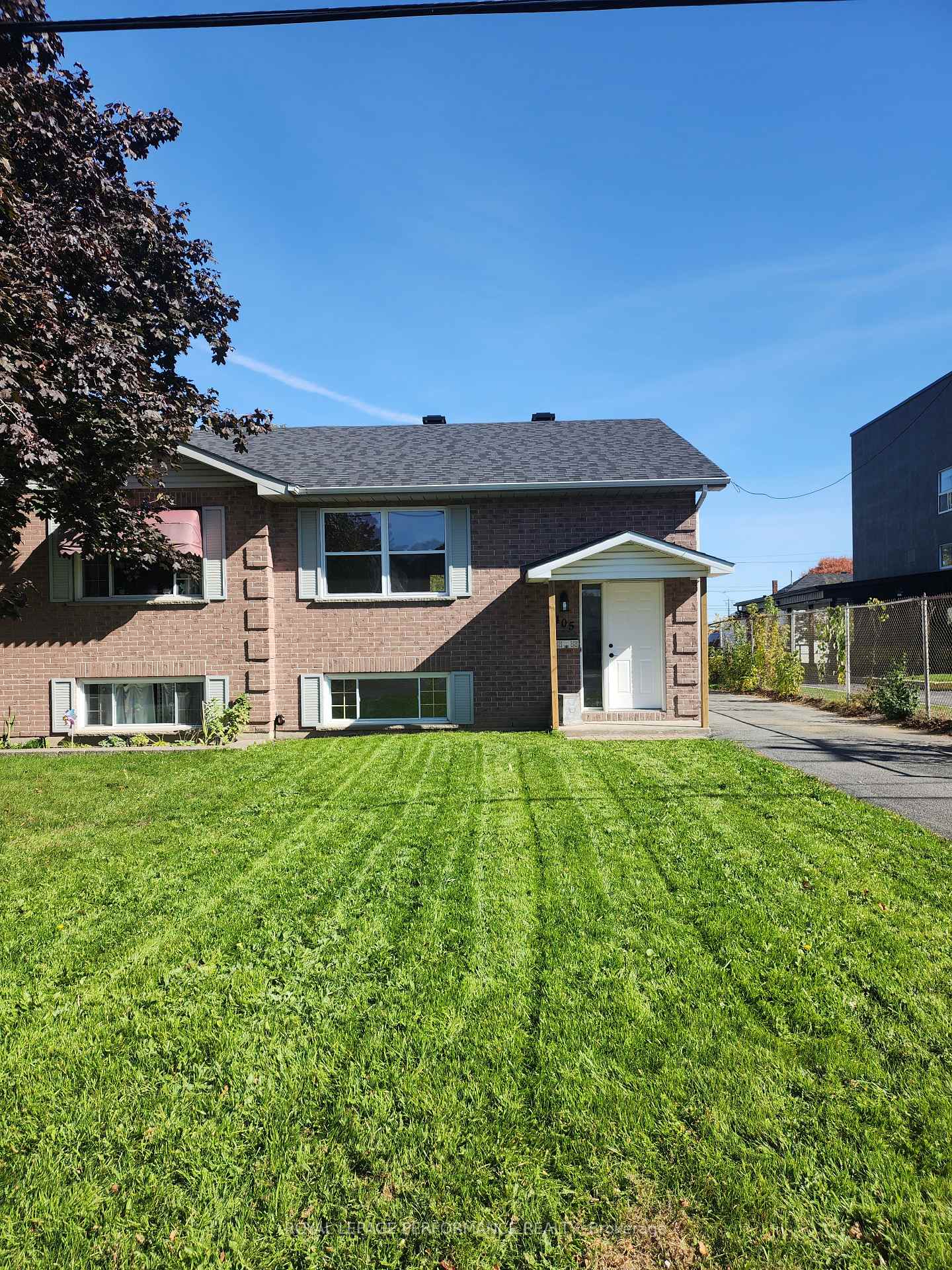 405-e-carleton-street-e-cornwall-ontario-x12465190