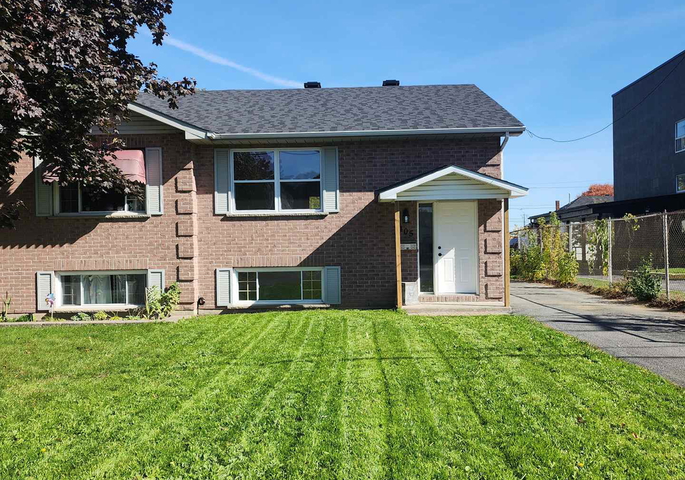 405-e-carleton-street-e-cornwall-ontario-x12465190