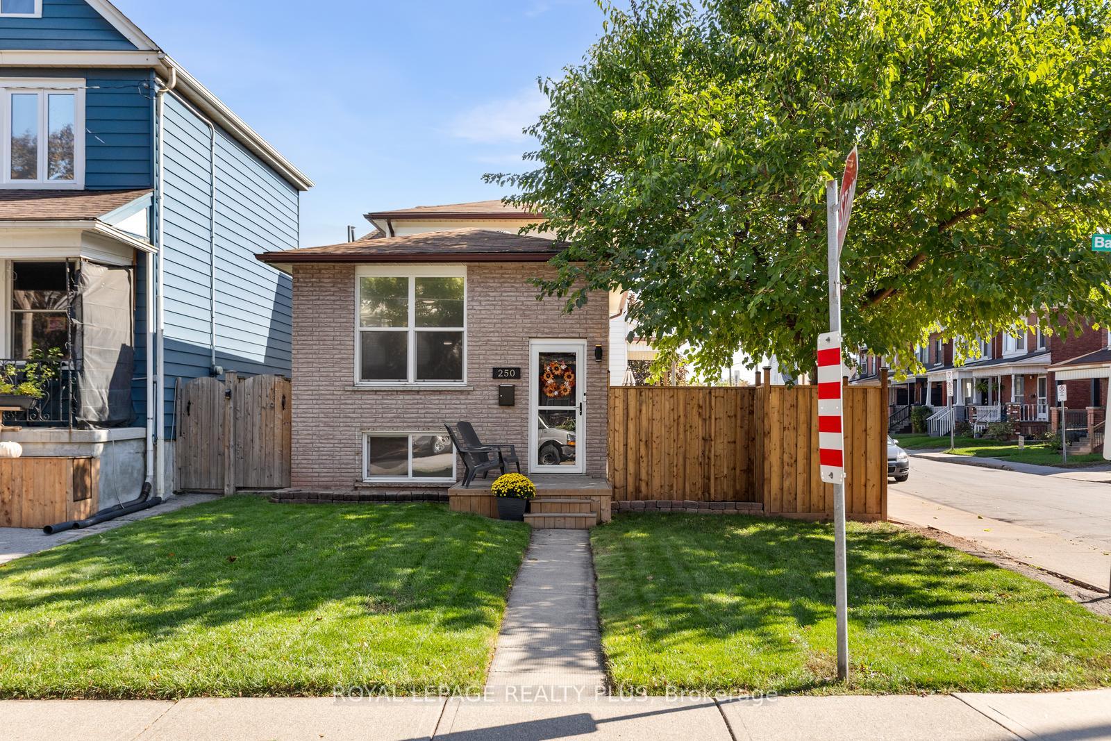 250-balmoral-avenue-n-hamilton-ontario-x12465224