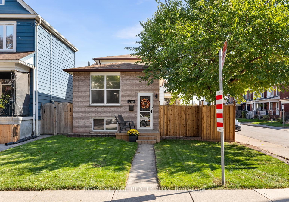 250-balmoral-avenue-n-hamilton-ontario-x12465224