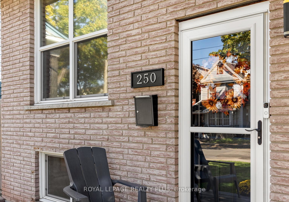 250-balmoral-avenue-n-hamilton-ontario-x12465224