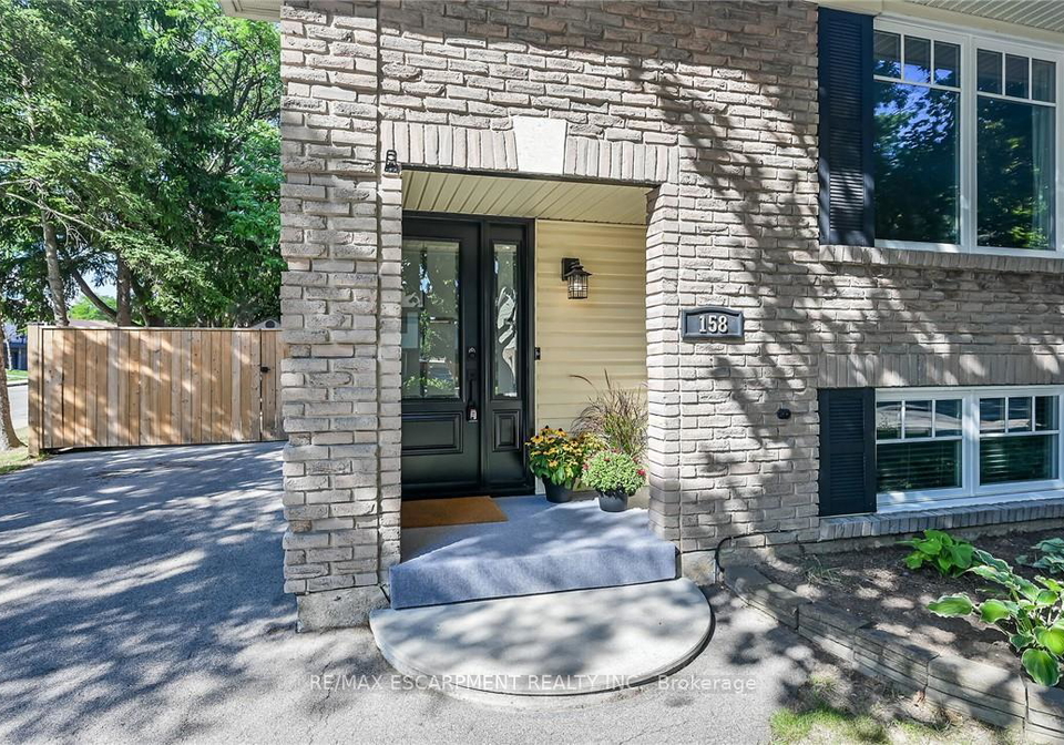 158-wendover-drive-hamilton-ontario-x12465518