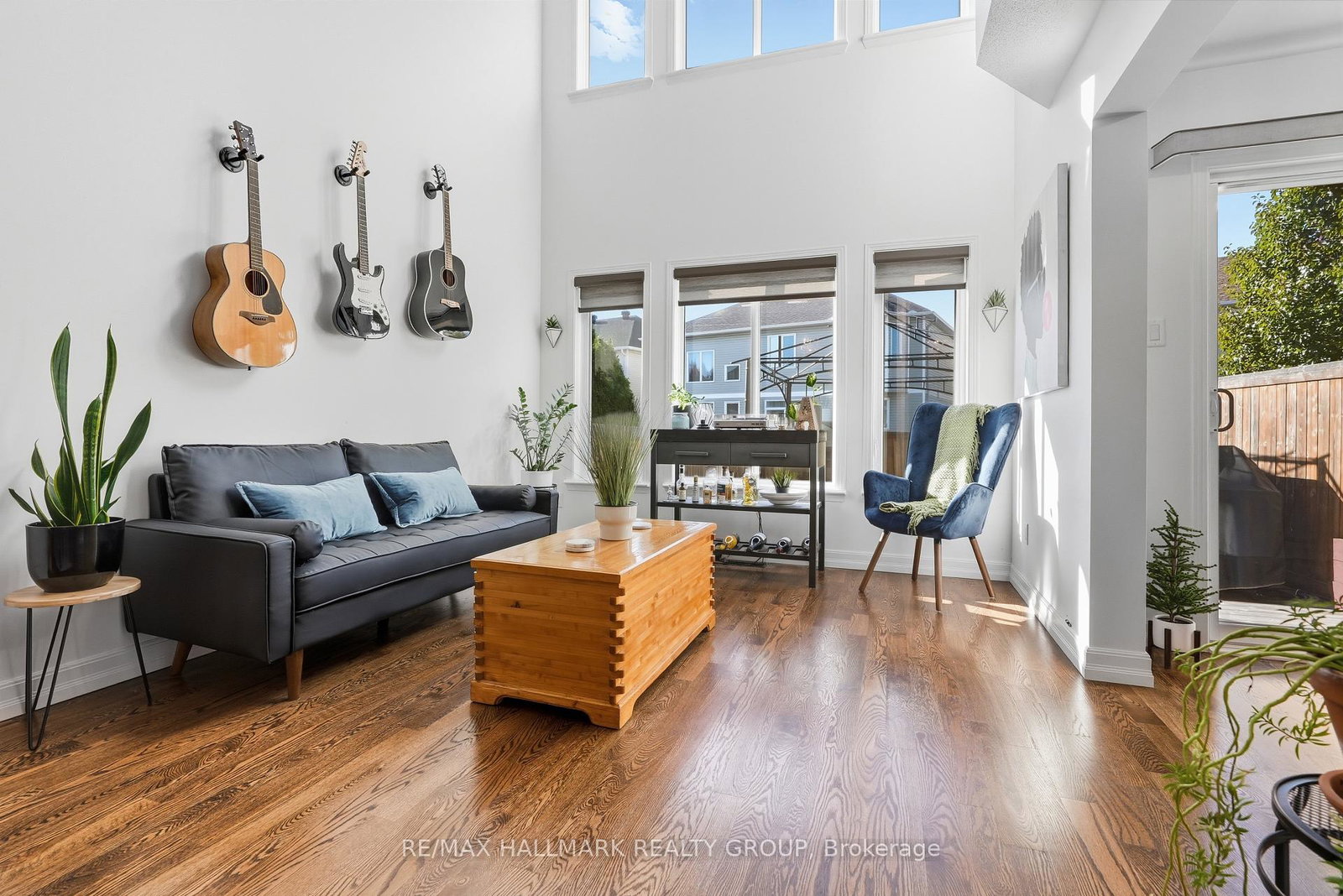 2044-bergamot-circle-ottawa-ontario-x12465647