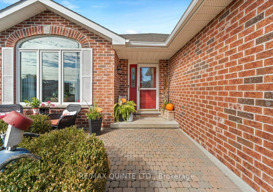 42-spruce-gardens-belleville-ontario-x12465837
