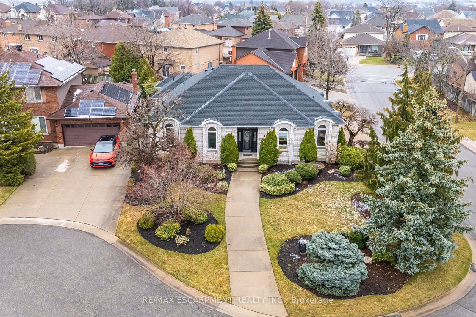 31-ingrid-court-hamilton-ontario-x12465937