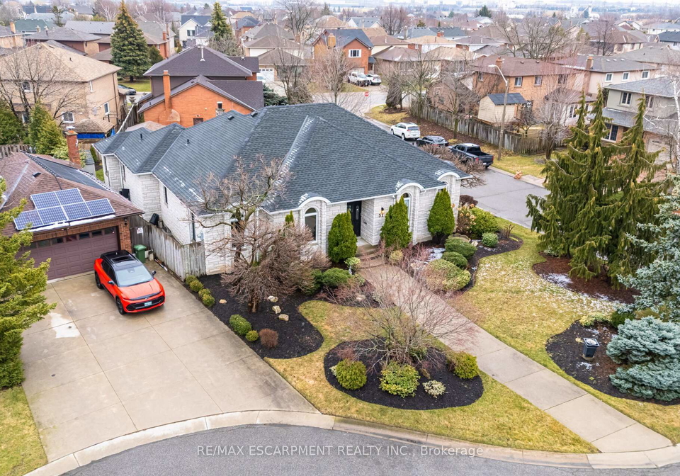 31-ingrid-court-hamilton-ontario-x12465937