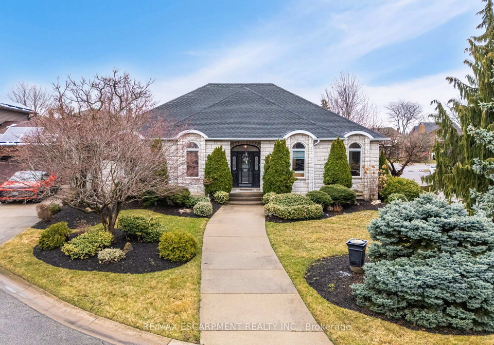 31-ingrid-court-hamilton-ontario-x12465937