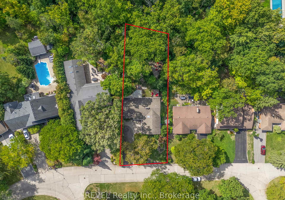 10-woodington-crescent-st-catharines-ontario-x12465964