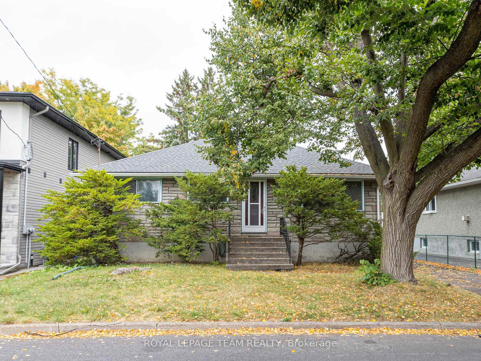 1231-ridgemont-avenue-ottawa-ontario-x12466119