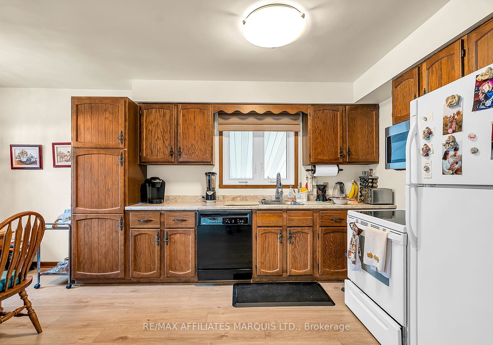 3-leap-court-cornwall-ontario-x12466714