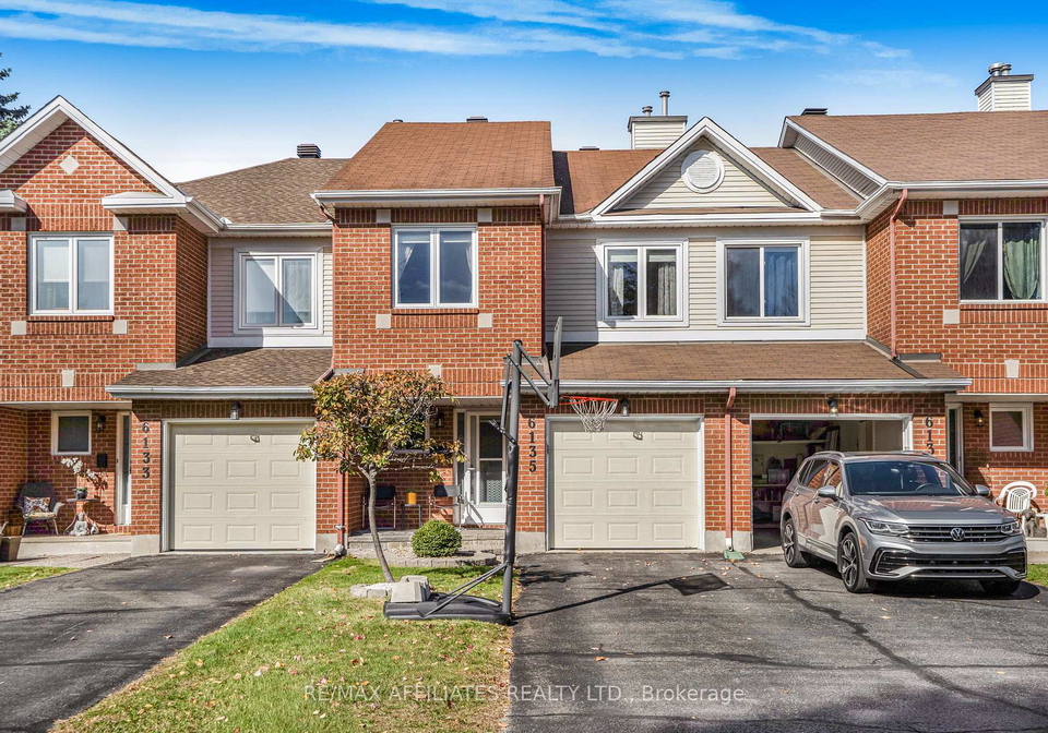 6135-oak-meadows-drive-ottawa-ontario-x12466797
