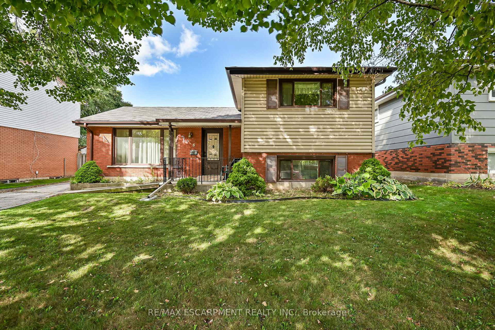 6-kirkland-avenue-hamilton-ontario-x12467100
