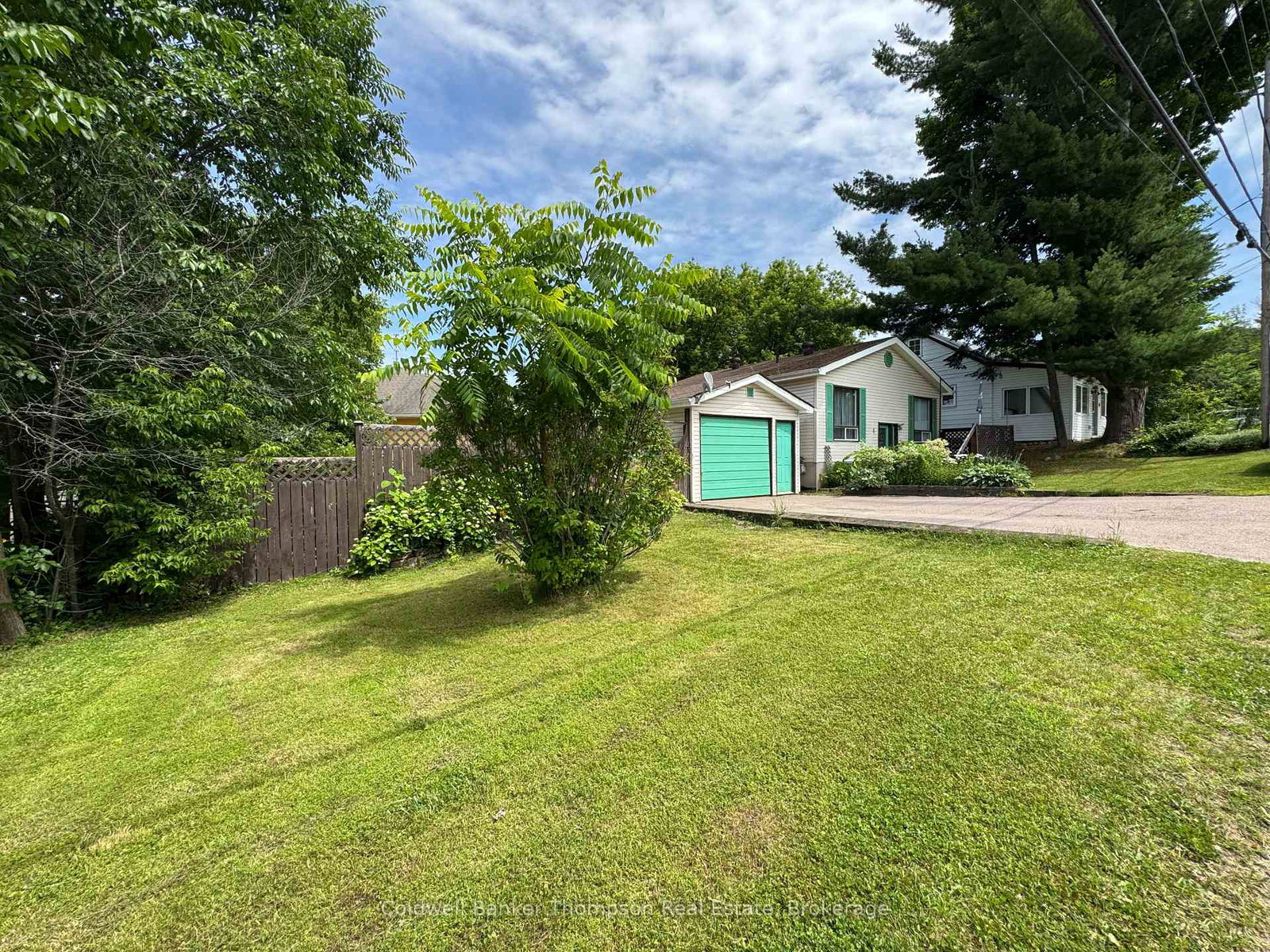 8-yonge-street-s-huntsville-ontario-x12467209
