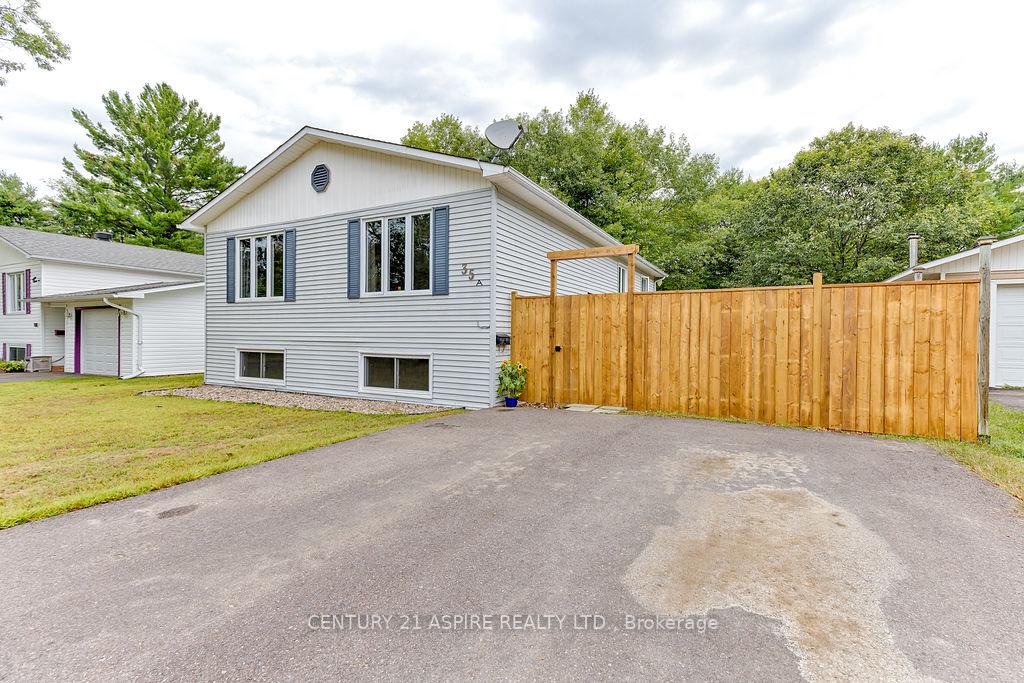 35-a-east-street-petawawa-ontario-x12467437