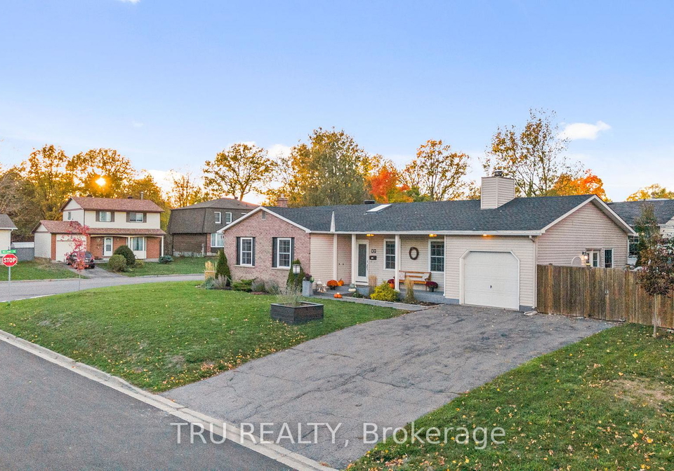 27-duncan-street-carleton-place-ontario-x12467457
