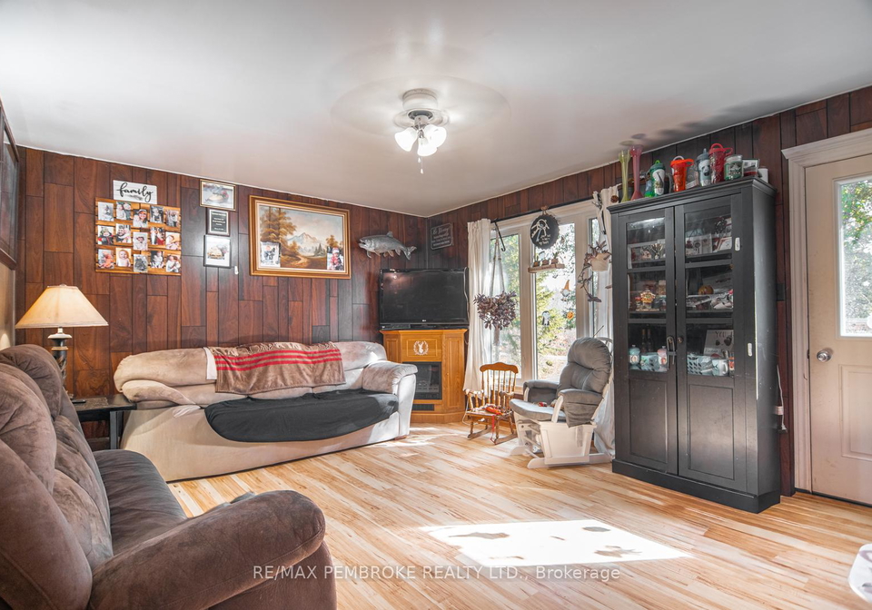 1822-ruby-road-bonnechere-valley-ontario-x12467572