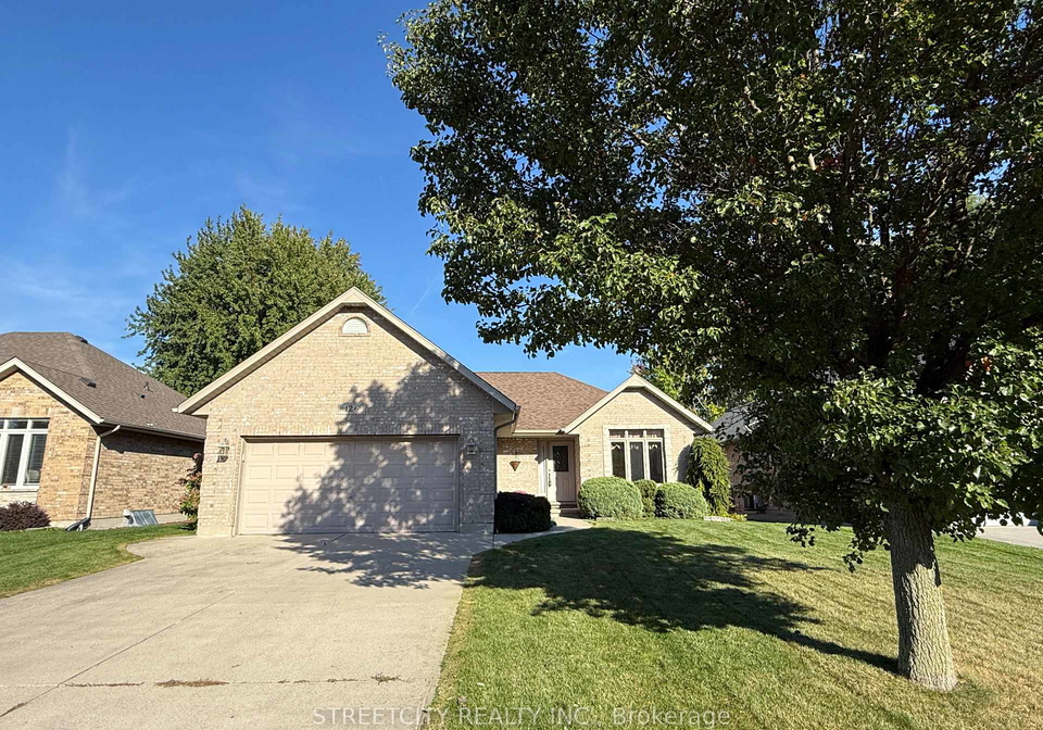 126-stathis-boulevard-sarnia-ontario-x12467682