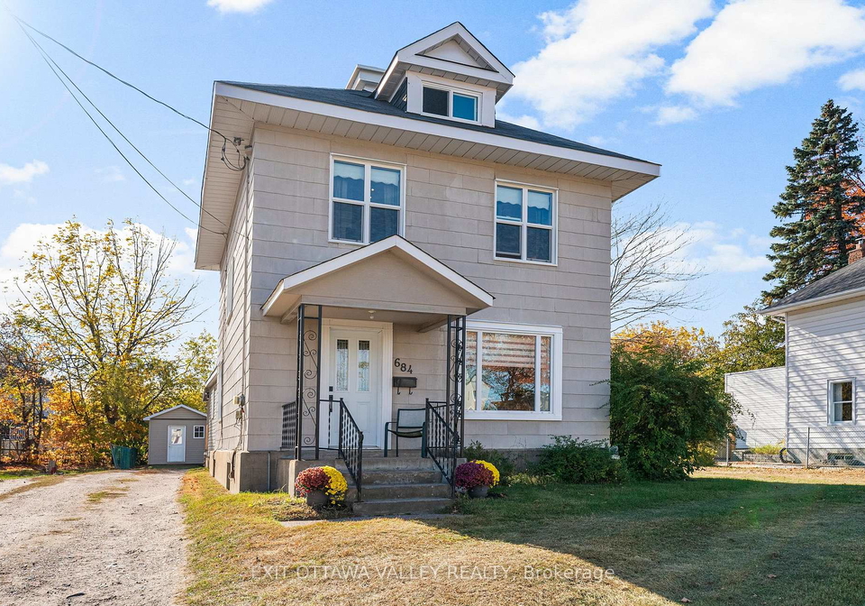 684-gordon-street-pembroke-ontario-x12467855