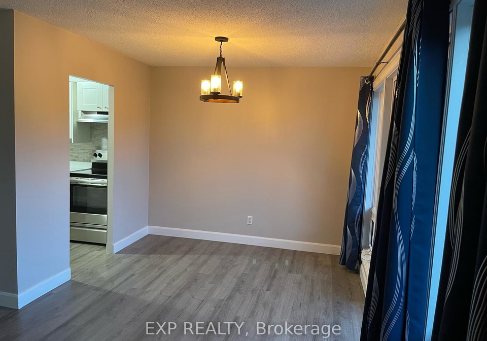 158-mcarthur-avenue-ottawa-ontario-x12468191