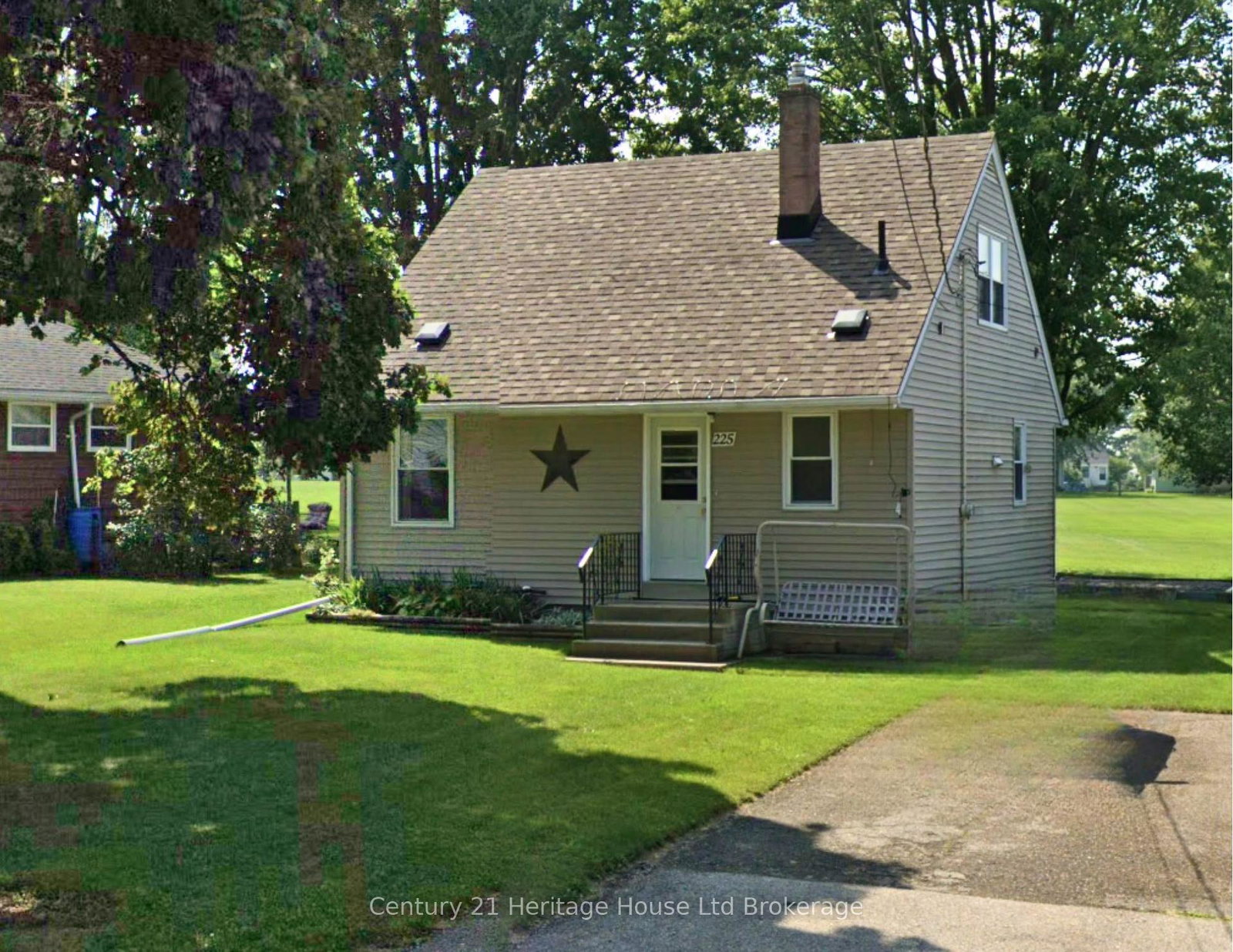 225-algonquin-drive-south-huron-ontario-x12468220