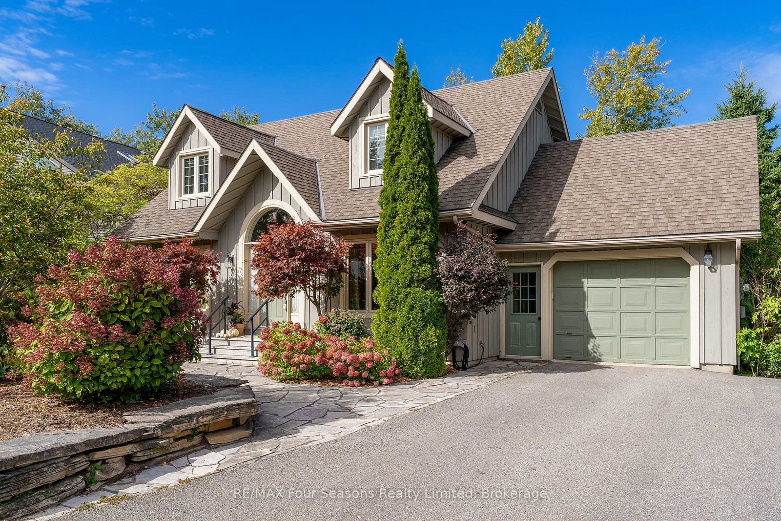 109-liisas-lane-blue-mountains-ontario-x12468668