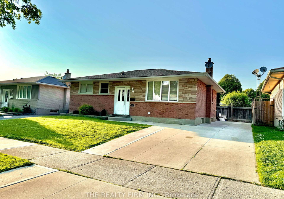 22-archer-crescent-london-south-ontario-x12468774