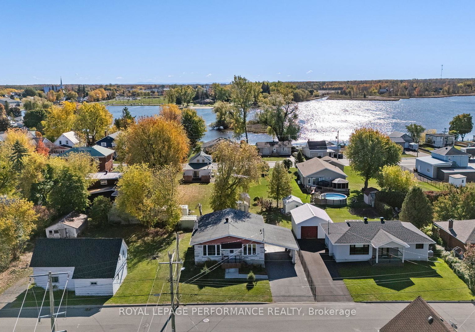 108-elgin-street-w-north-glengarry-ontario-x12468879