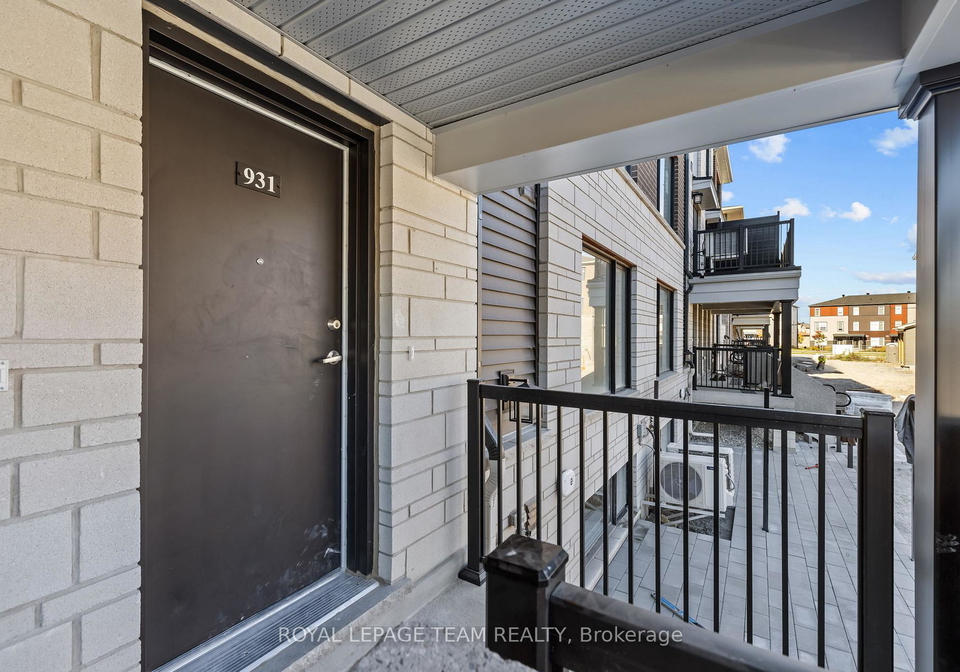 931-creekway-private-kanata-ontario-x12468904