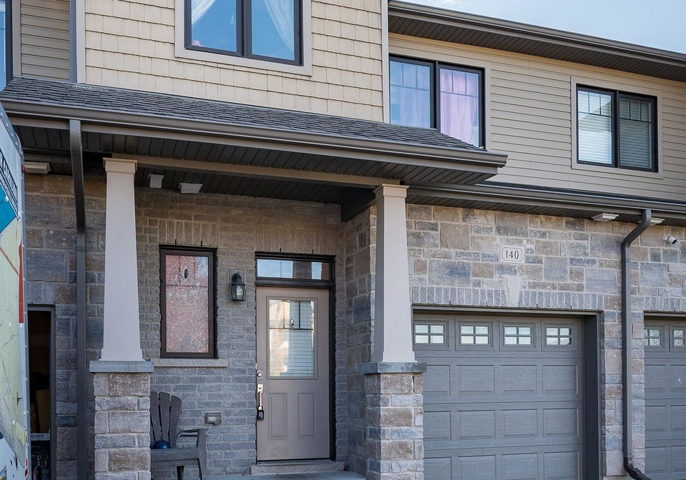 140-simurda-court-loyalist-ontario-x12468923