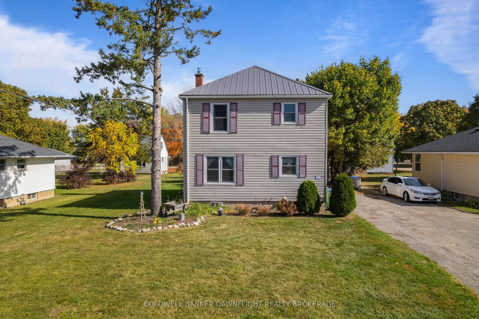 106-kensington-crescent-south-huron-ontario-x12469100