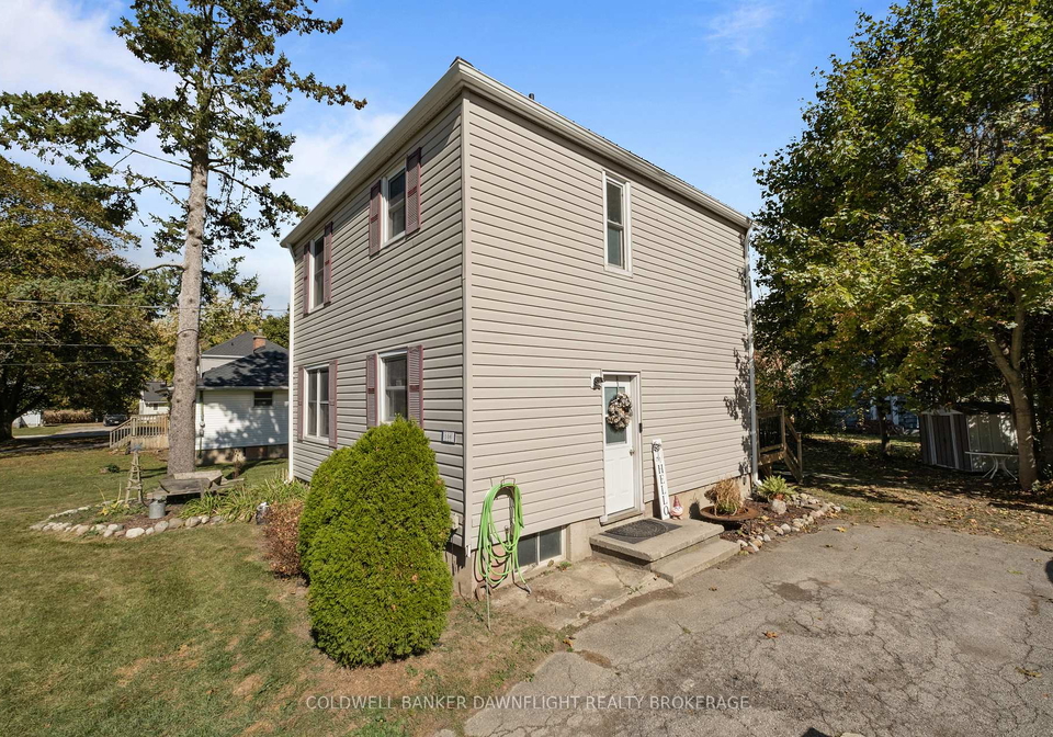 106-kensington-crescent-south-huron-ontario-x12469100