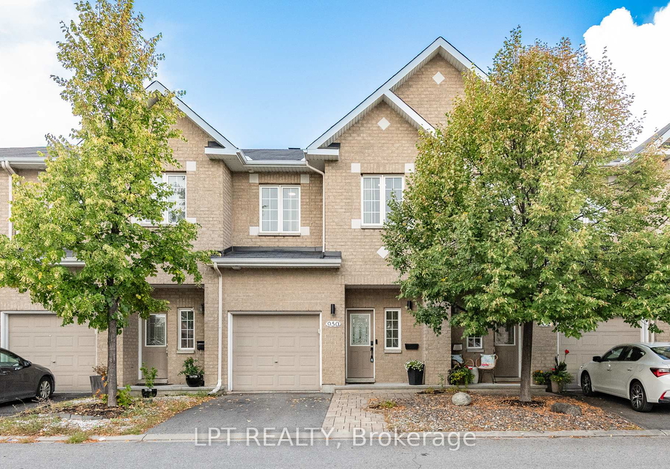 950-torovin-private-ottawa-ontario-x12469192