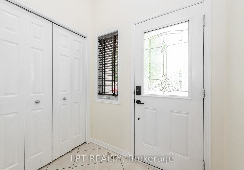 950-torovin-private-ottawa-ontario-x12469192