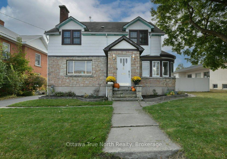 61-daniel-street-n-arnprior-ontario-x12469336
